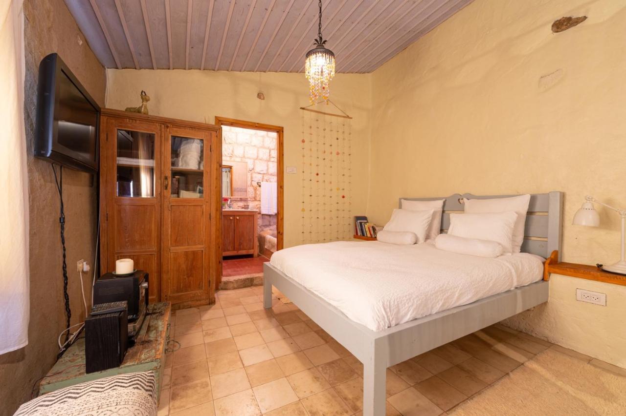 Hemdatya Stone Suites In The Galilee Ilaniya Exterior photo