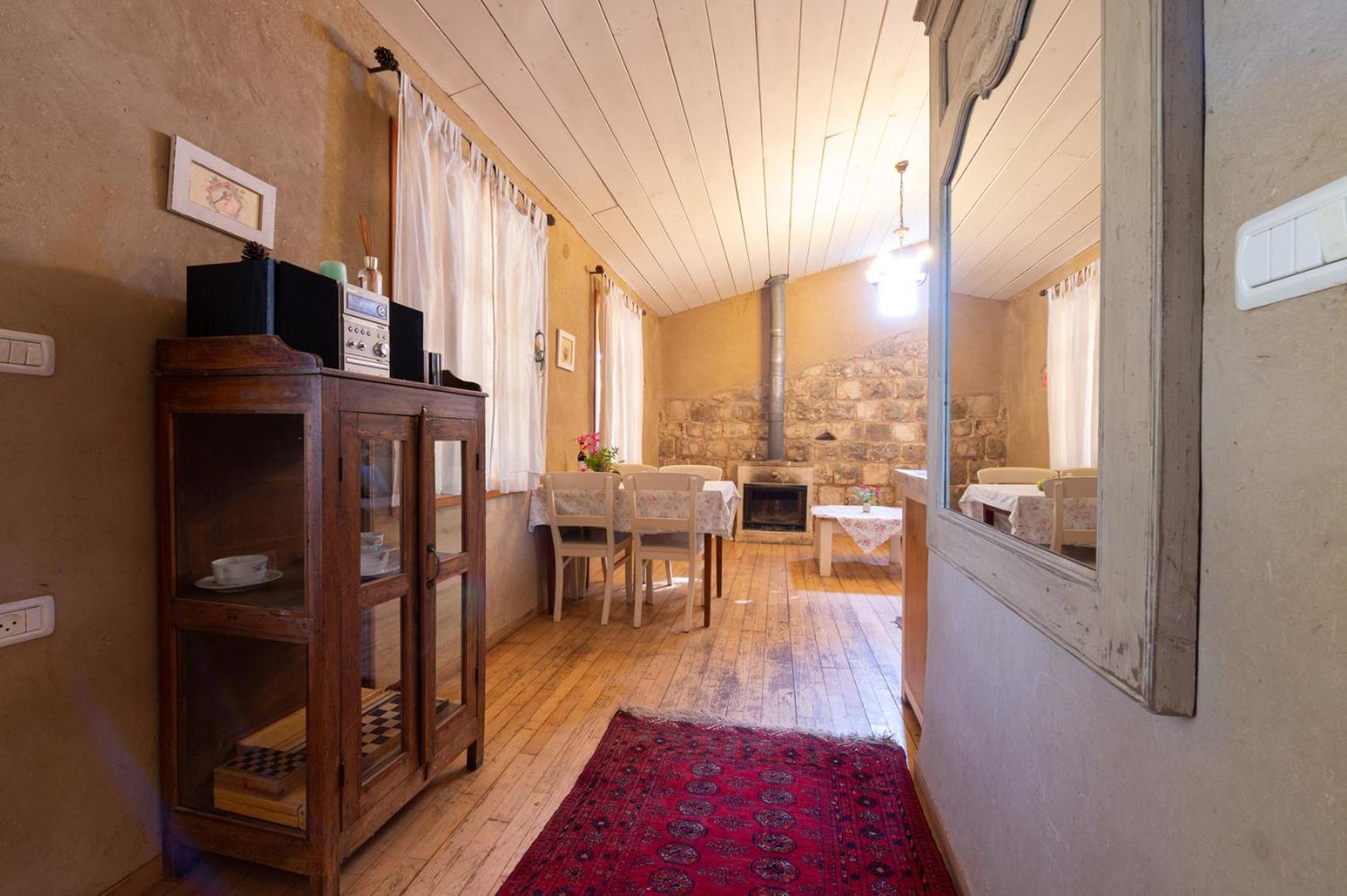 Hemdatya Stone Suites In The Galilee Ilaniya Room photo