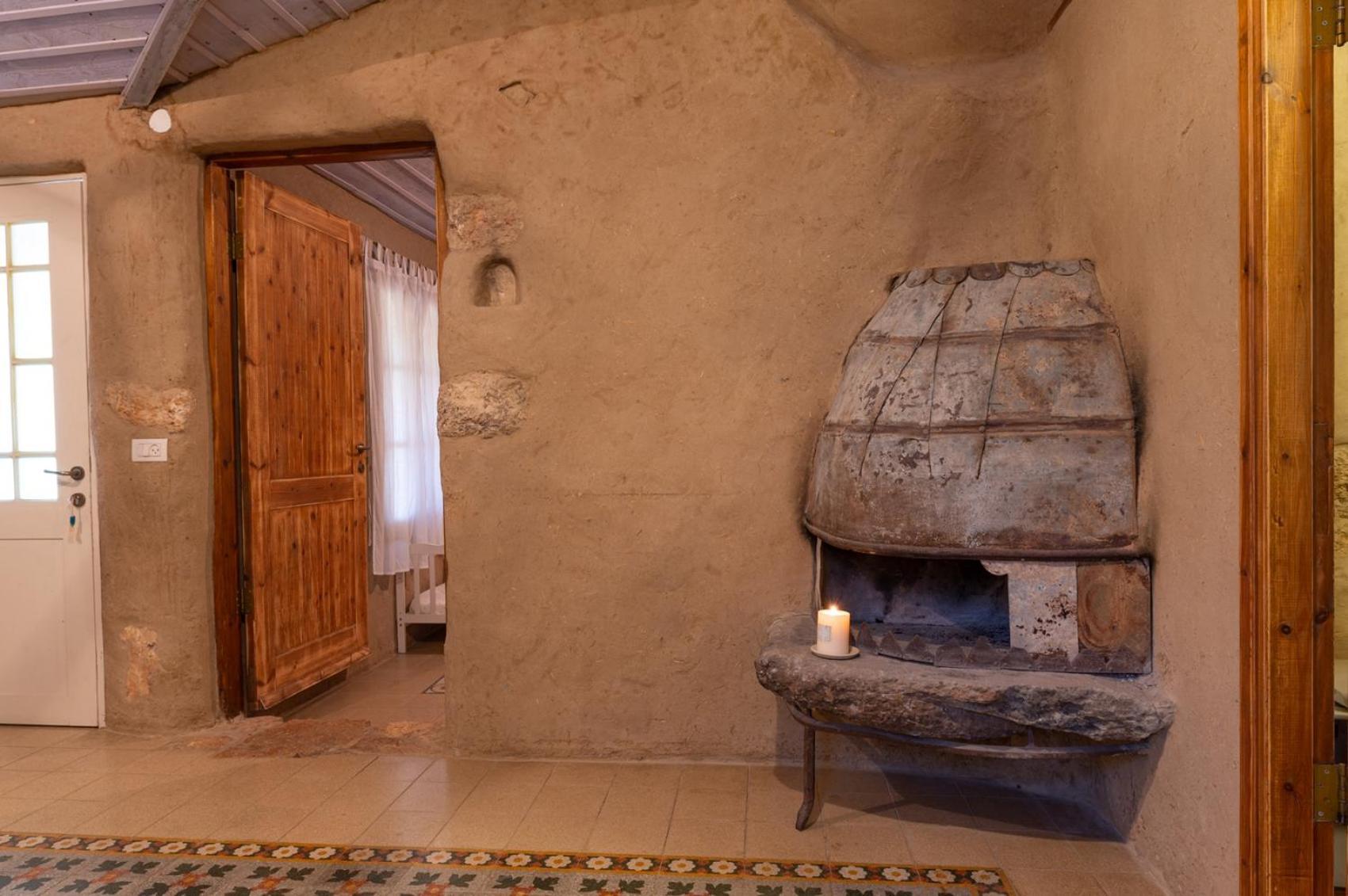 Hemdatya Stone Suites In The Galilee Ilaniya Room photo